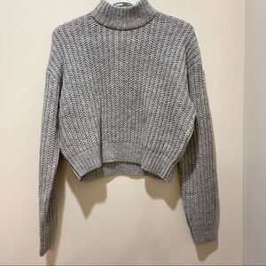 H&M Divided Gray Knitted Turtle Neck Crop long Sleeves Sweater XS